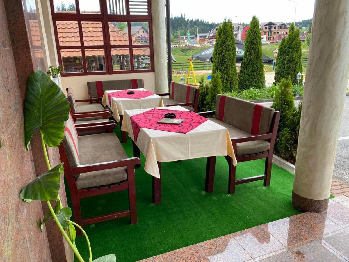 Hotel Dva Goluba Pale Luaran gambar