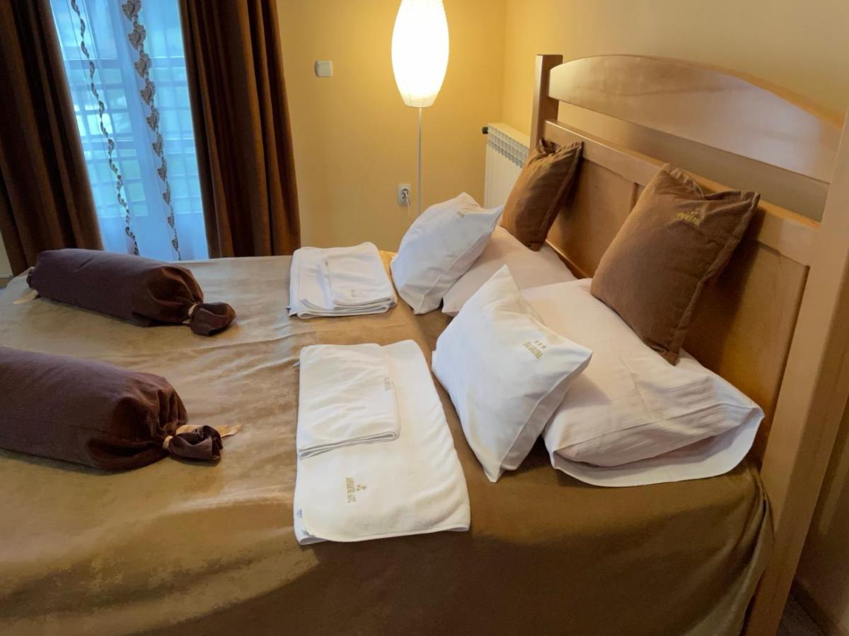 Hotel Dva Goluba Pale Luaran gambar