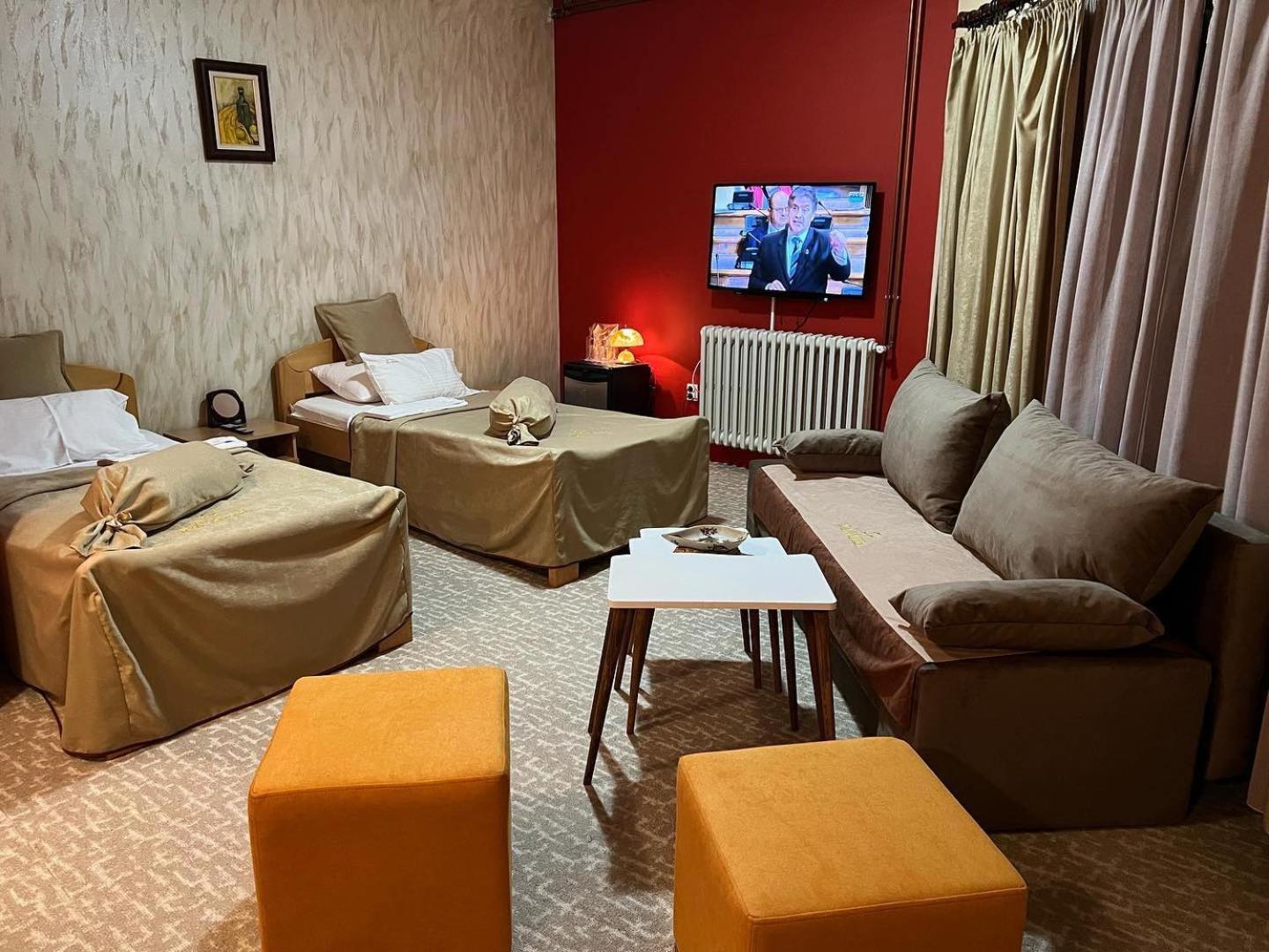 Hotel Dva Goluba Pale Luaran gambar