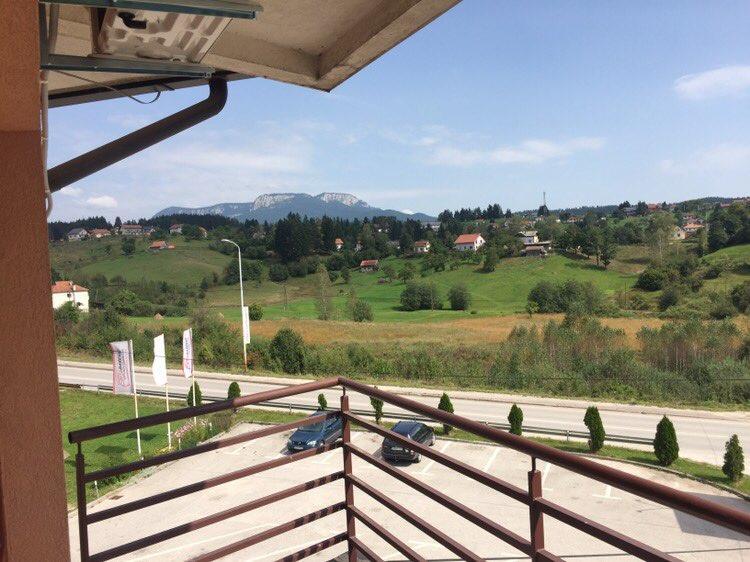 Hotel Dva Goluba Pale Luaran gambar